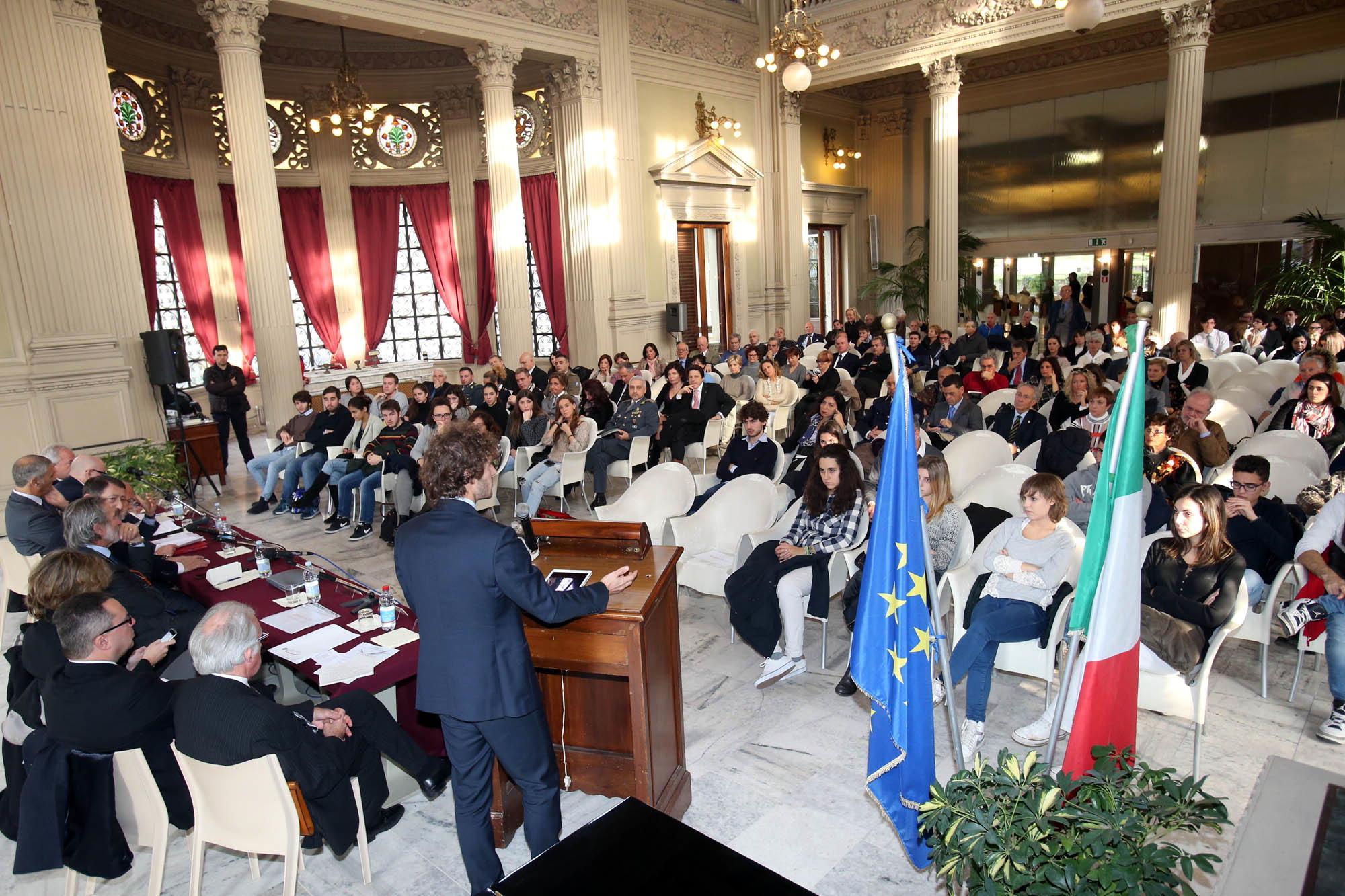 Il convegno sulla legalità alle terme Excelsior (foto Nucci)