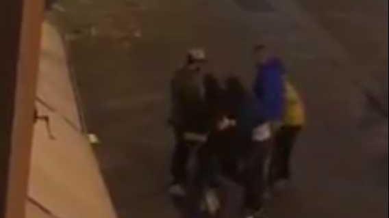Ancora una rissa nella centralissima via Emilia Santo Stafano