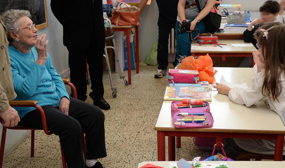 È morta Elda Galli la maestra che tornò in classe dopo 35 anni