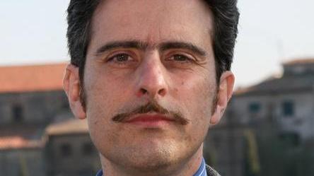«Un paese in agonia con casse in rosso e strade disastrate»