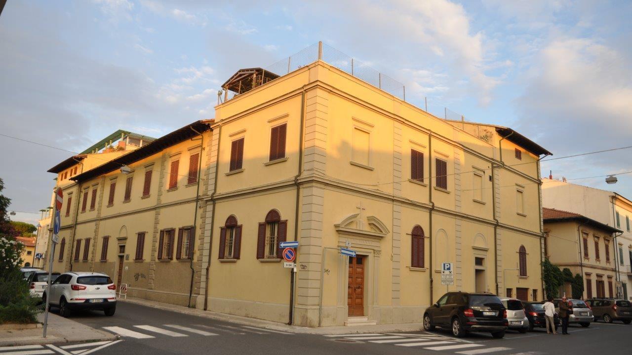 L'edificio che ospita la scuola materna Sacro Cuore (f. Falorni)