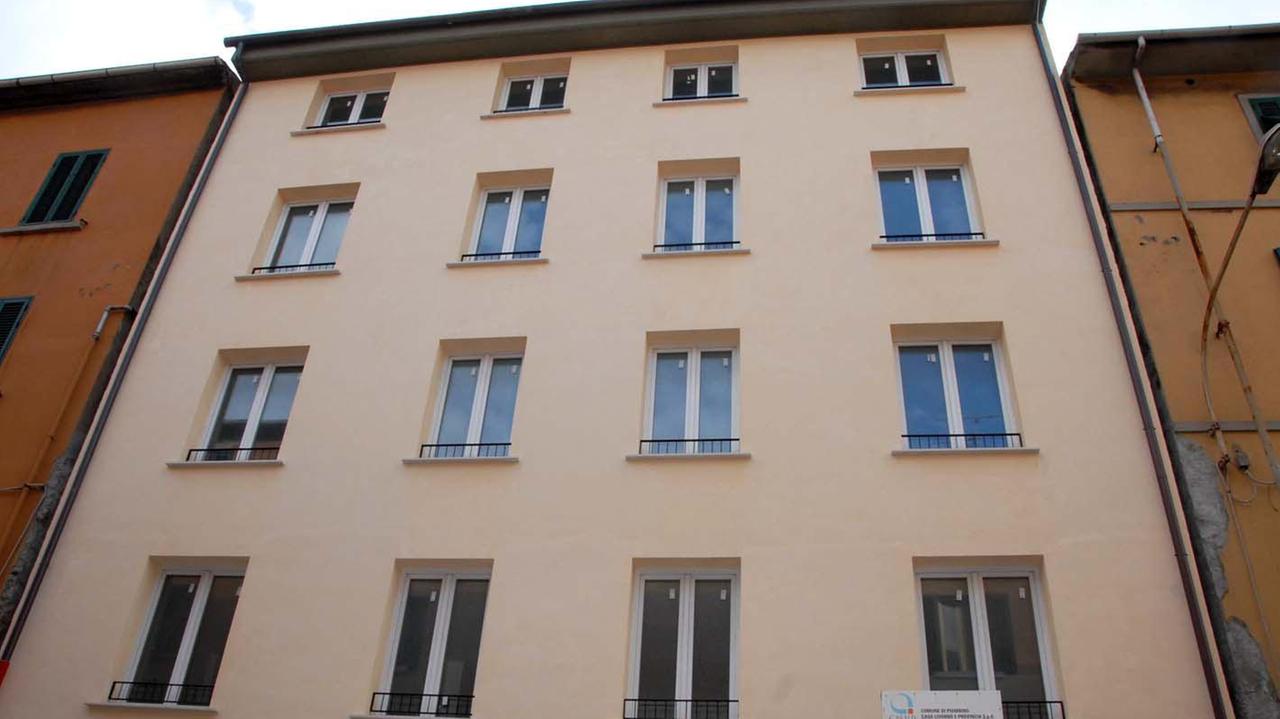 La palazzina di via Landi ricostruita da Casalp (foto Paolo Barlettani)