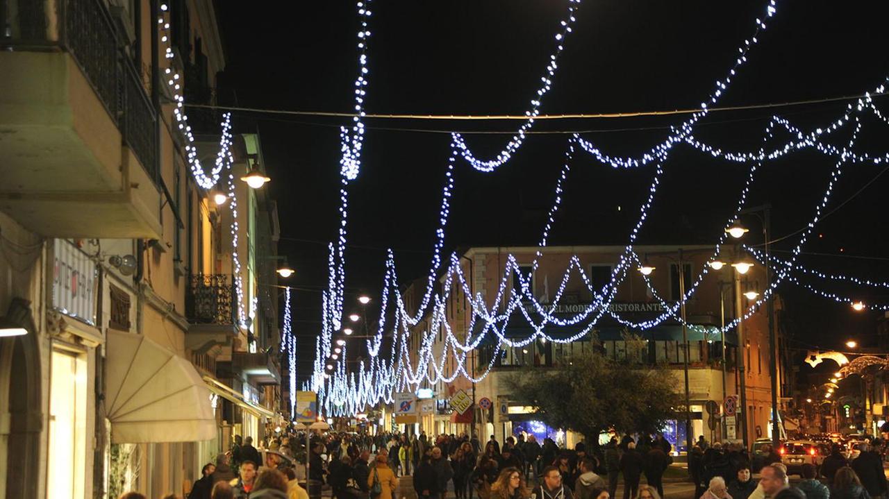 La luminaria in corso Italia (foto PaBar)