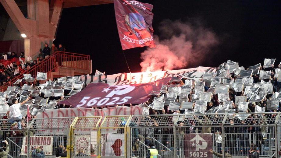 La sfida sugli spalti: rivalità ma correttezza