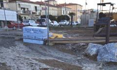 Nella spiaggia gli scarichi del cantiere