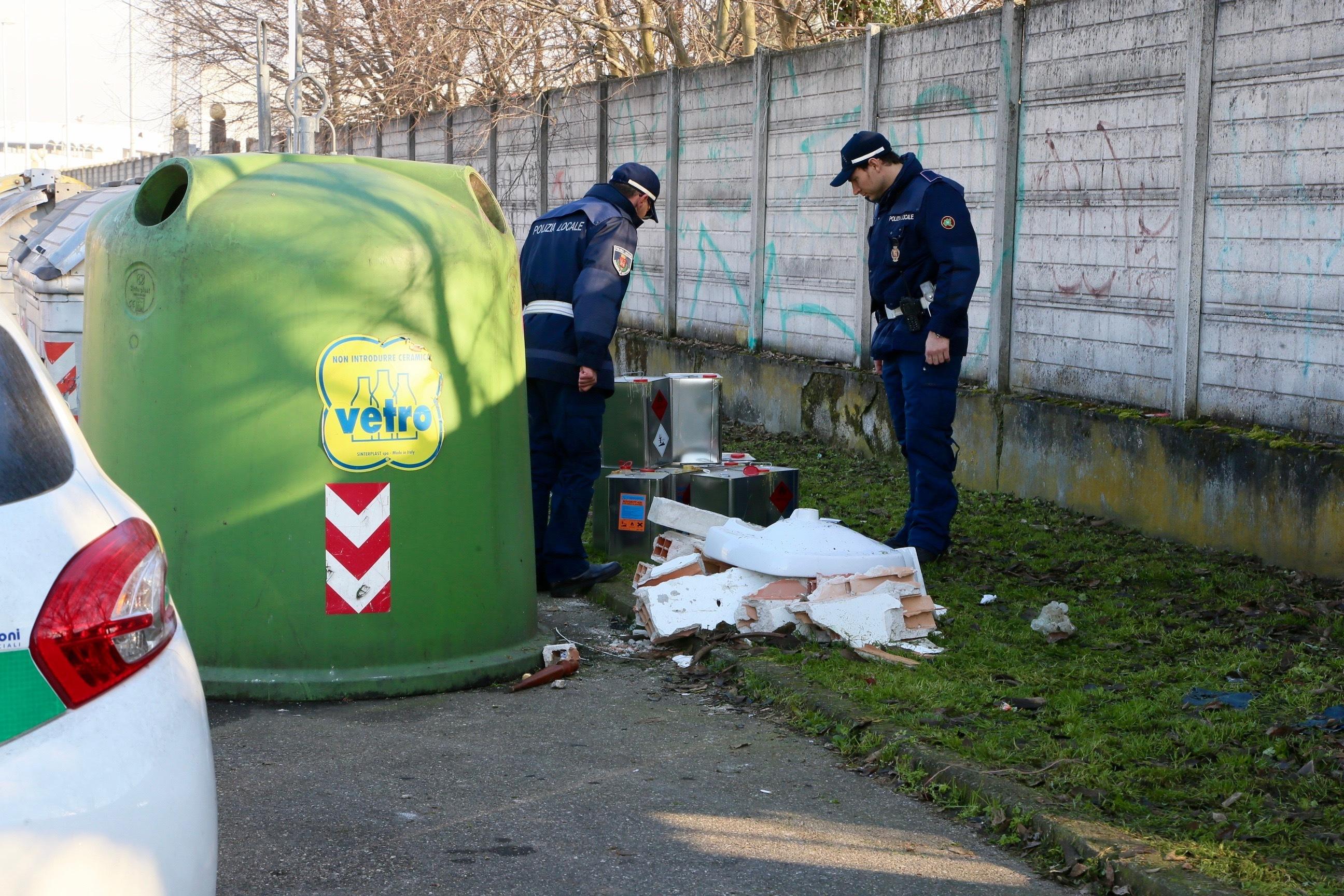 Un rifiutologo per segnalare il degrado 