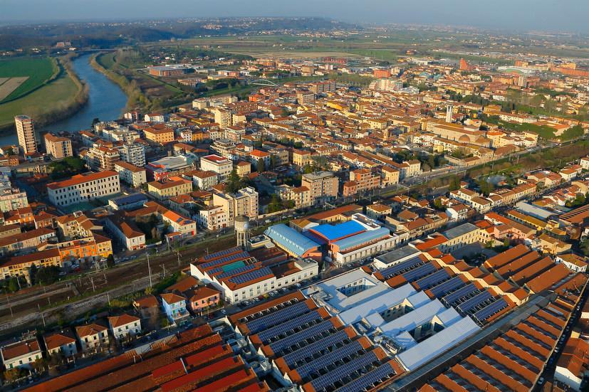 Lo stabilimento della Piaggio visto dall'alto
