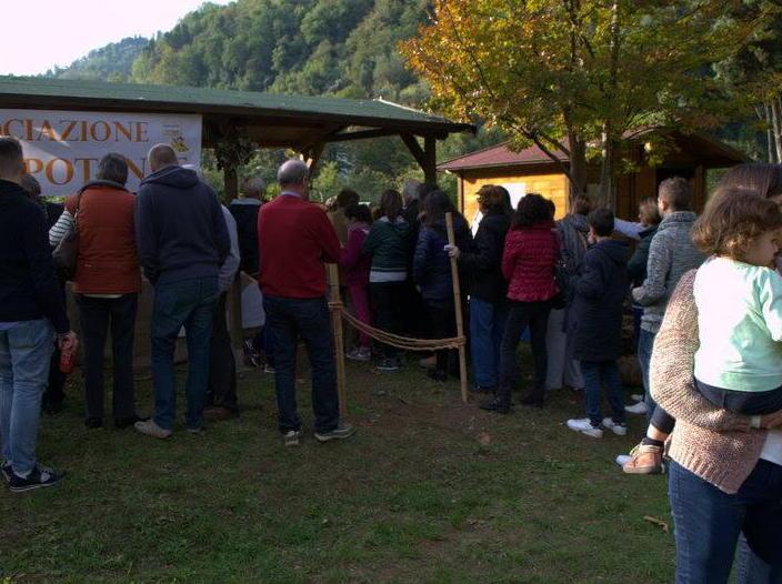 I vandali contro la “casina degli artisti” 