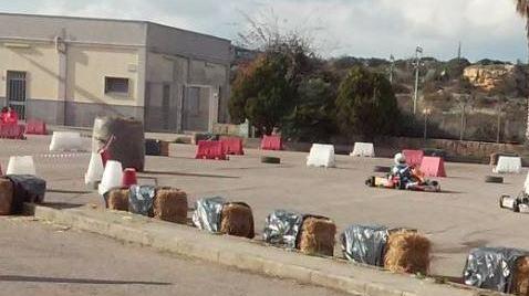 Spettacolo di kart all’ex stazione