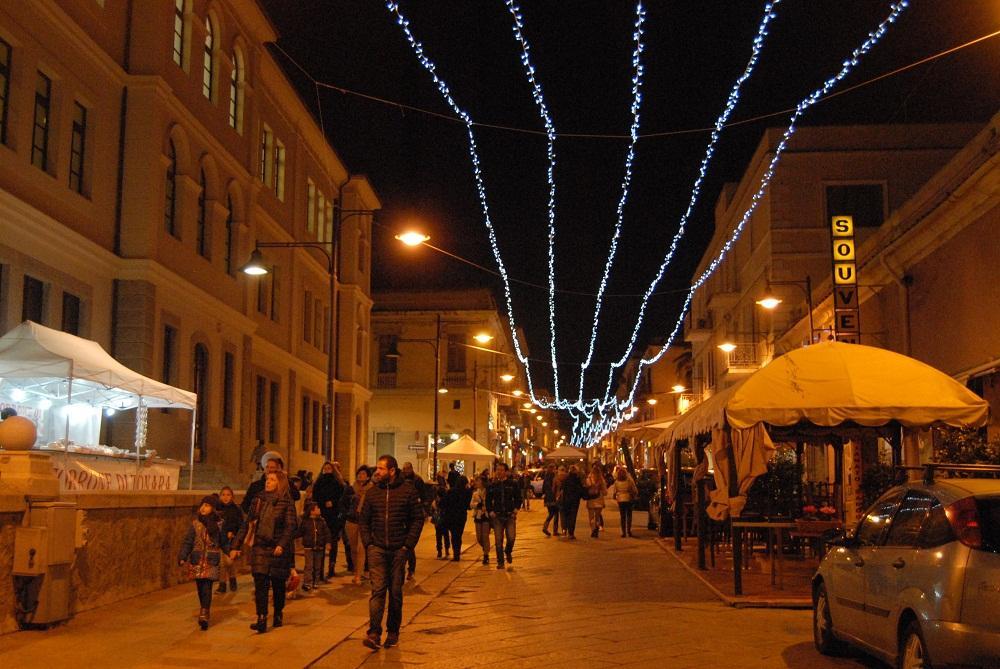 Il corso di Olbia illuminato