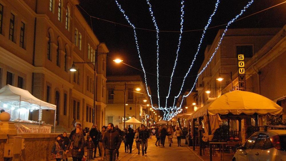 Il corso di Olbia illuminato