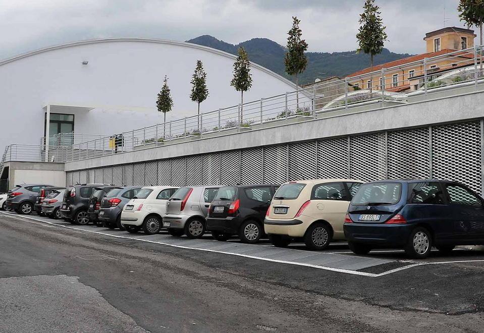 Massa, Ztl e parcheggi, raffica di multe in centro 