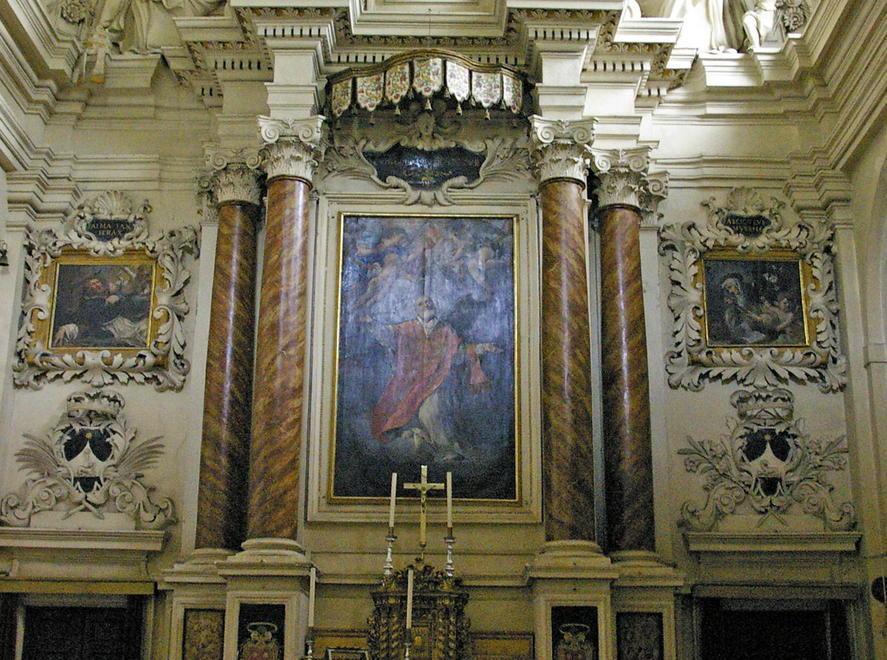 L'interno della chiesa restaurata