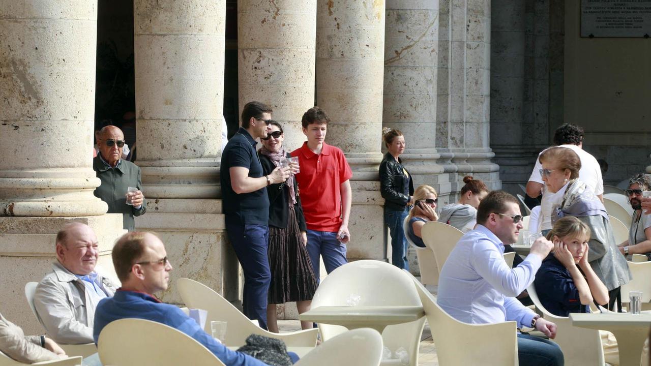 Turisti russi alle terme di Montecatini