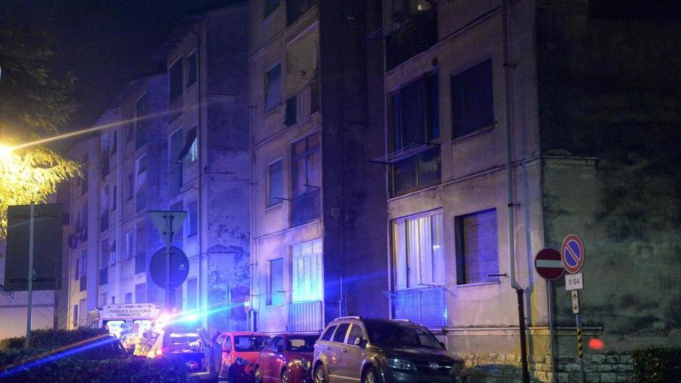 Morta sotto casa, ci sono quattro indagati
