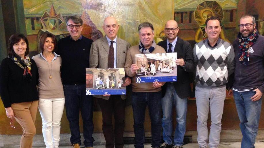 Il calendario del Vespa Club celebra i 70 anni del mito