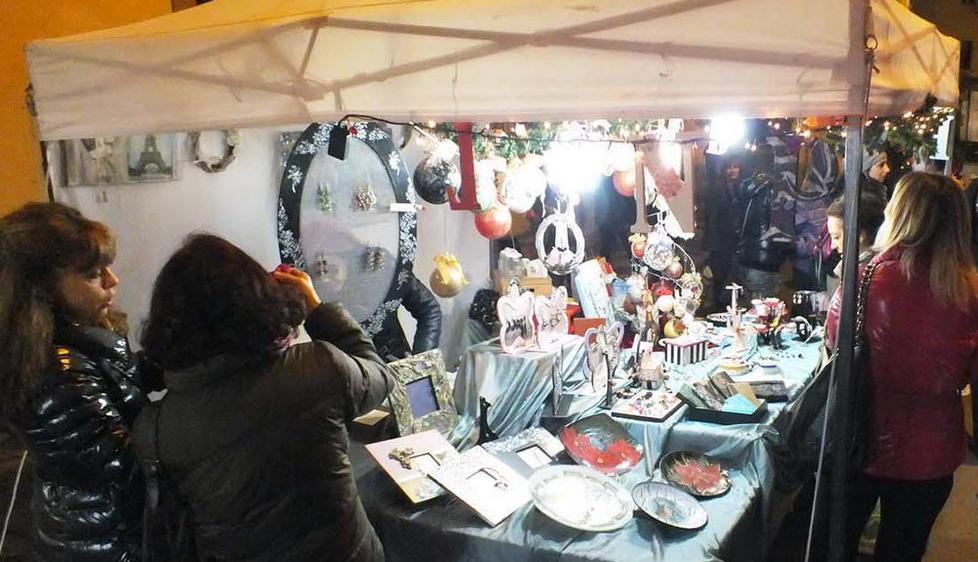 Aspettando Natale tra stand, musica e giochi per bambini
