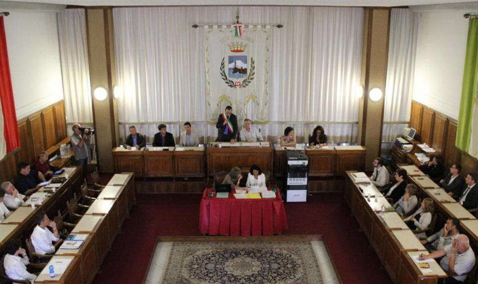 M5S: «Scelte che ignorano l’opposizione»