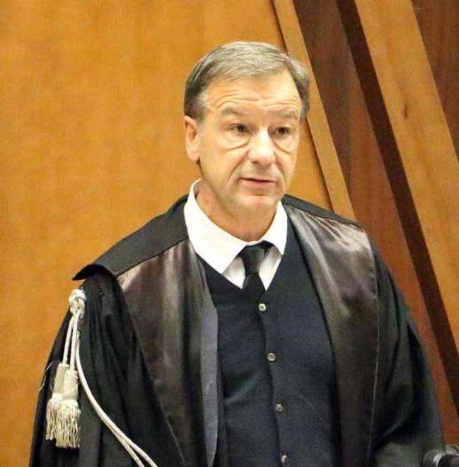 Accusato di molestie ma non intende Assolto dal giudice