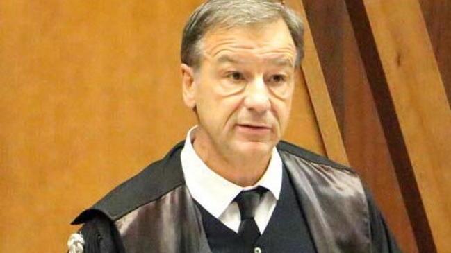 Accusato di molestie ma non intende Assolto dal giudice