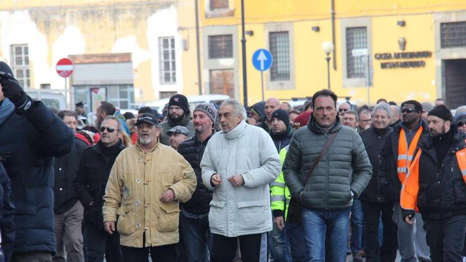 Nogarin ribadisce l’ok all’assunzione di tutti i precari