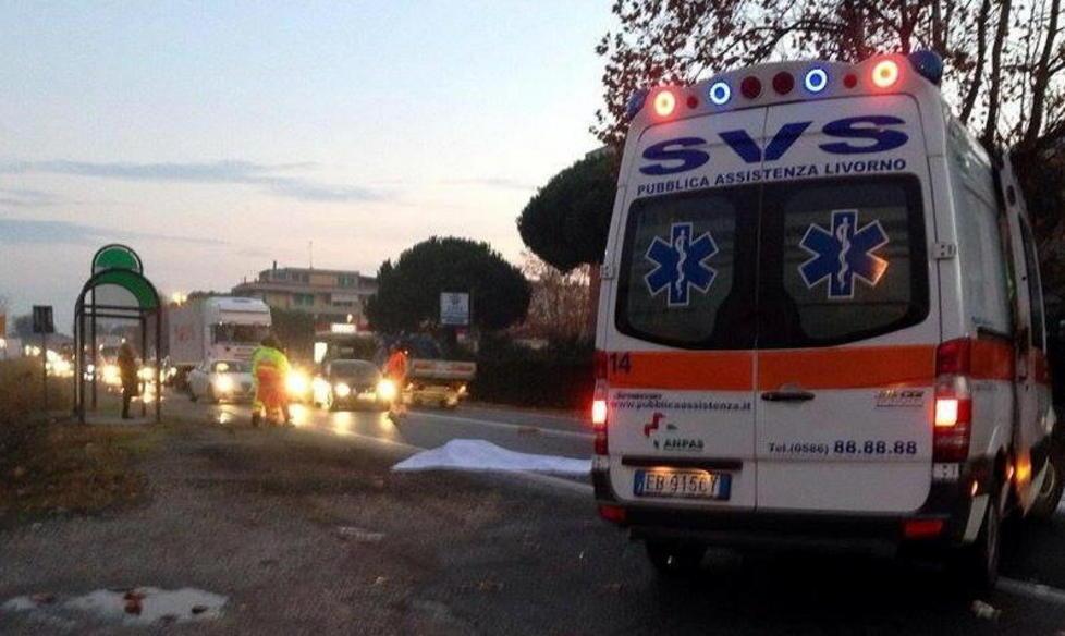 Muore investita da un’auto mentre attraversa la strada 