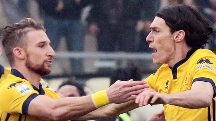 Militello e Striscia consegnano l’oscar a ‘Rocky’ Nardini: il gol più bello è il suo