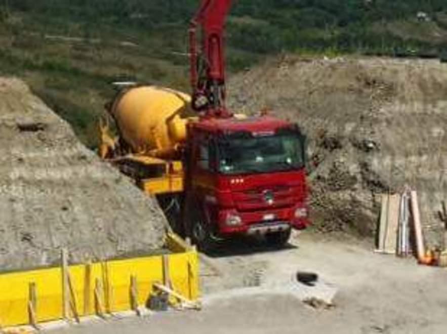 Tre camion spariti dall’impresa edile 