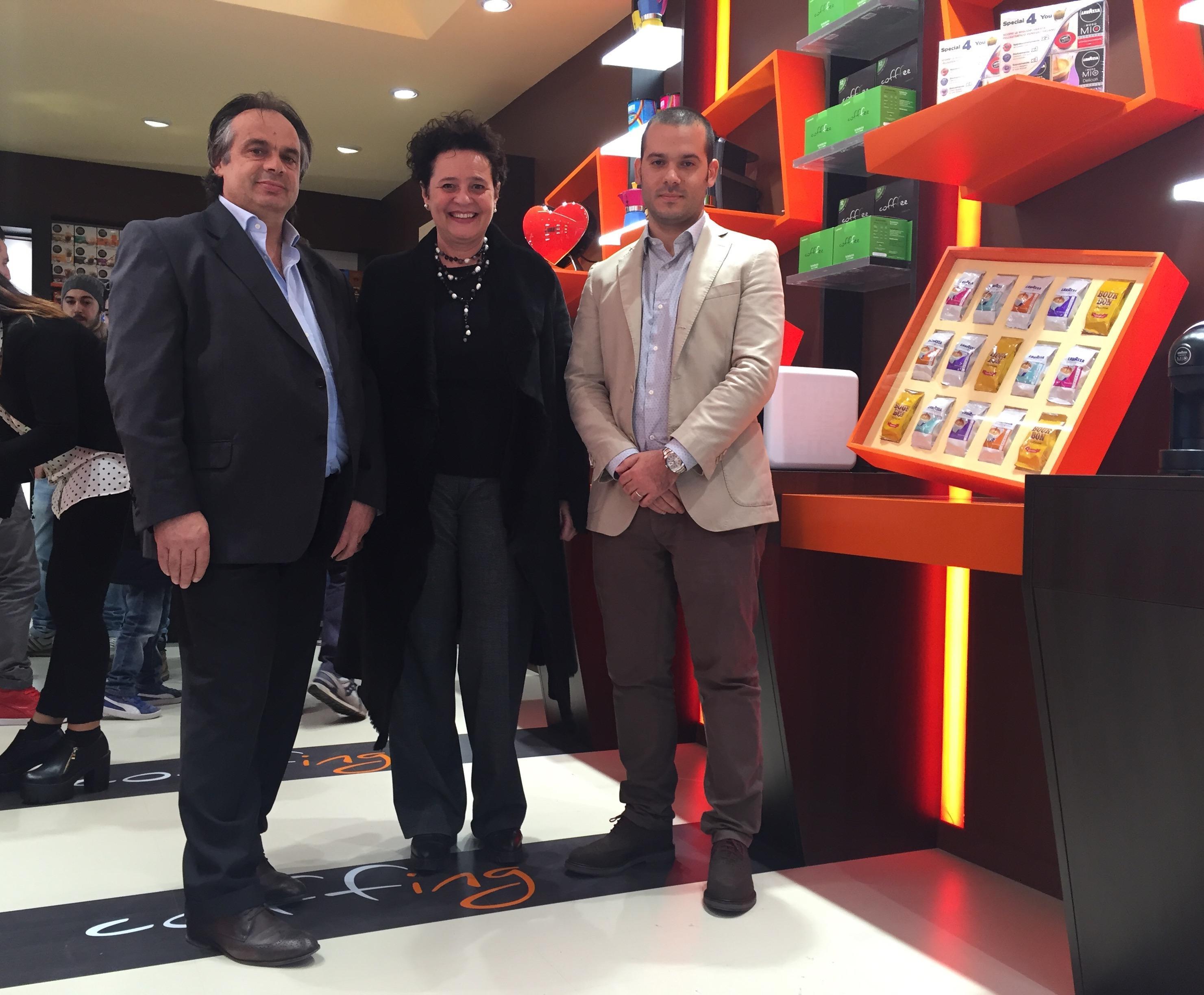Pasquale e Roberto Pace insieme all'assessore Daniela Toccafondi