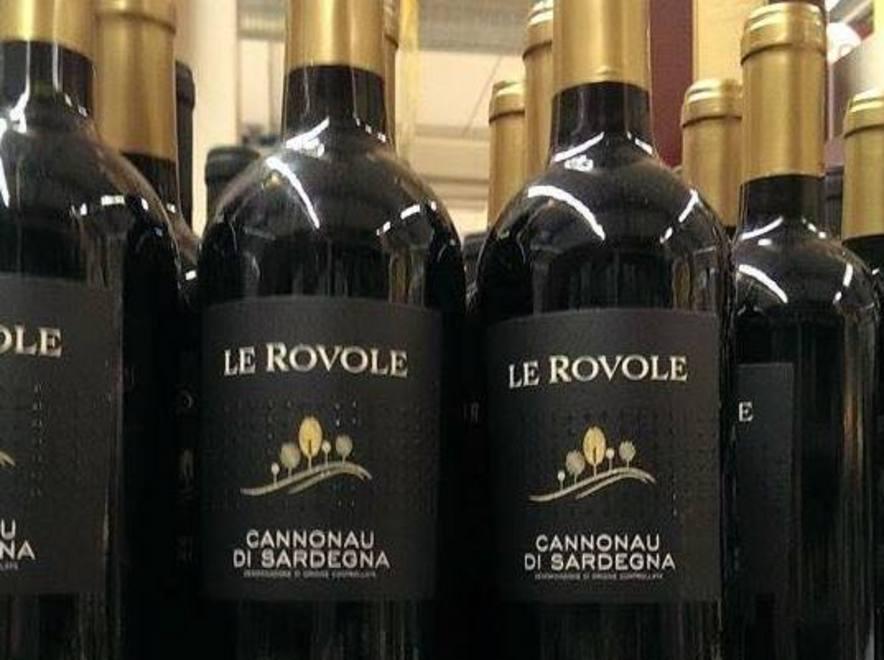 Cannonau sardo imbottigliato a Como 