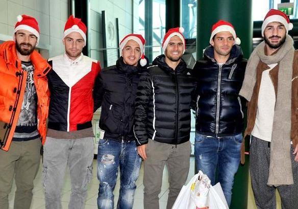 Calciatori “Babbi Natale” in pediatria e alla Chiarugi 