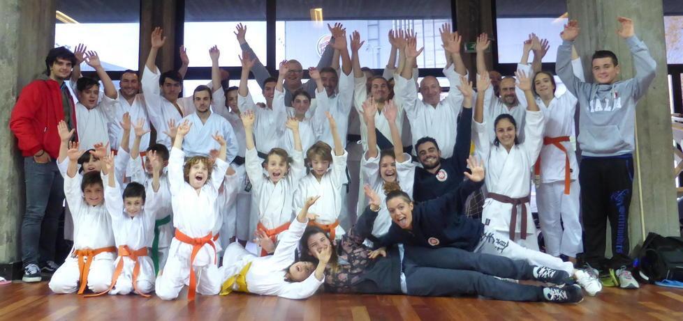 Una valanga di medaglie per la Samurai Karate Viareggio