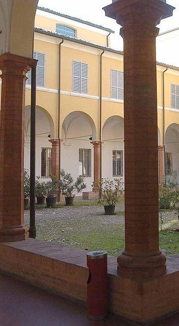 Critica a più voci sulla “Montagna”