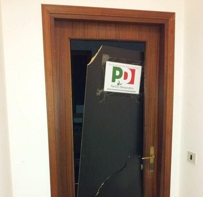 Sfondata la porta della sede del Pd di Sant’Agostino