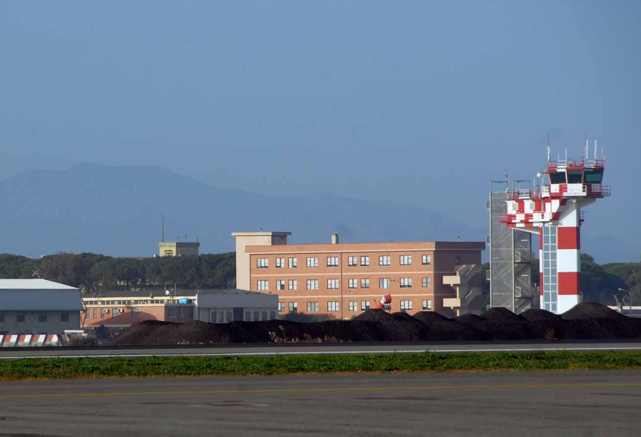 L'aeroporto militare di Elmas