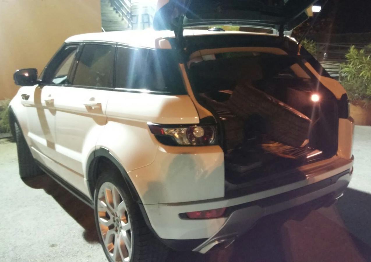 La range Rover rubata a Grosseto e recuperata dai carabinieri di Orbetello