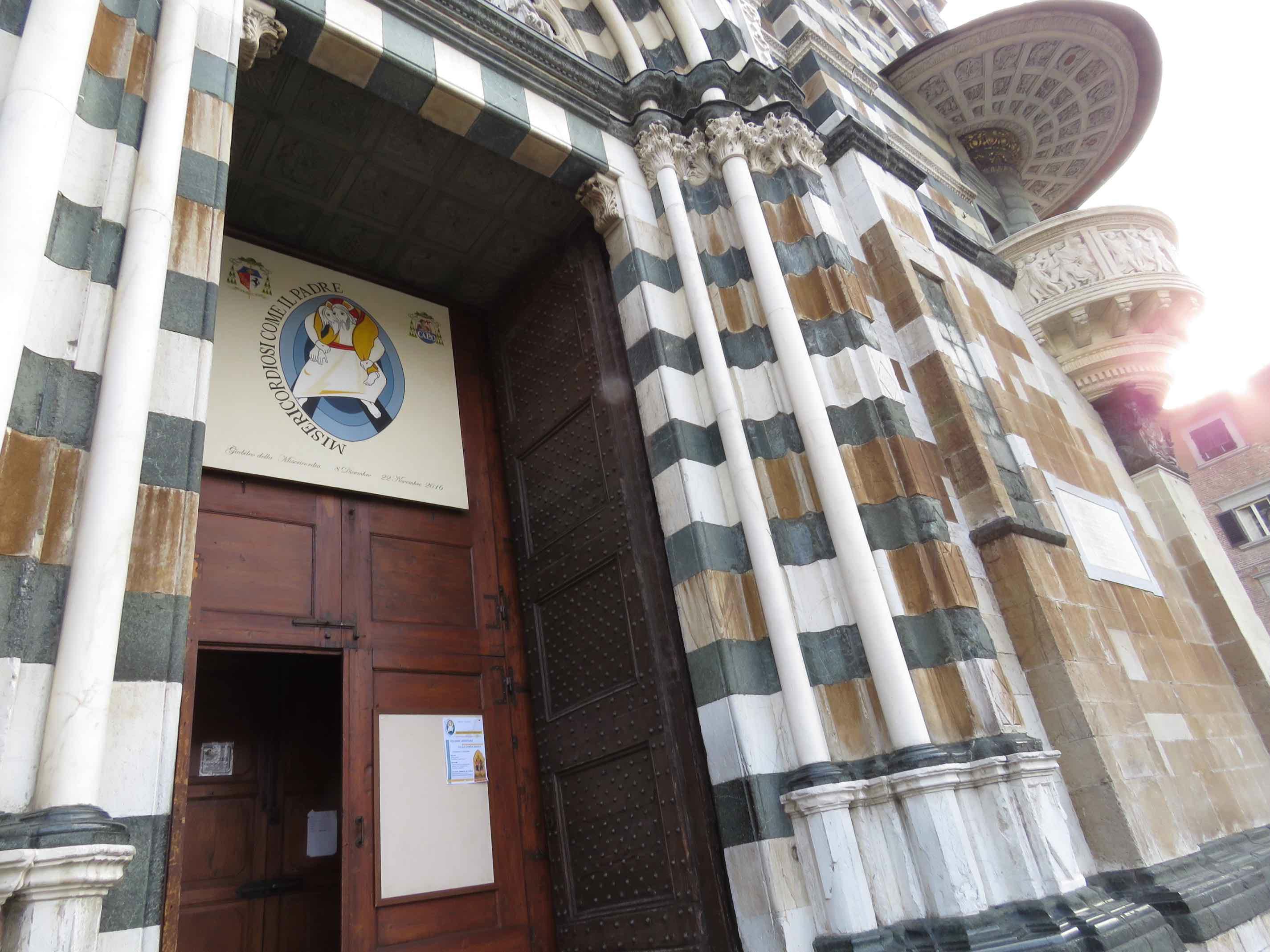 La Porta Santa è quella del Duomo, il vescovo la aprirà alle 16 (foto Batavia)