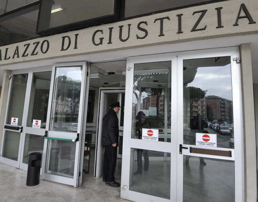 Droga nell’appartamento I quattro restano in cella