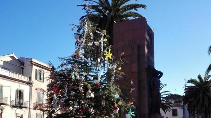 In piazza arriva l’eco-albero