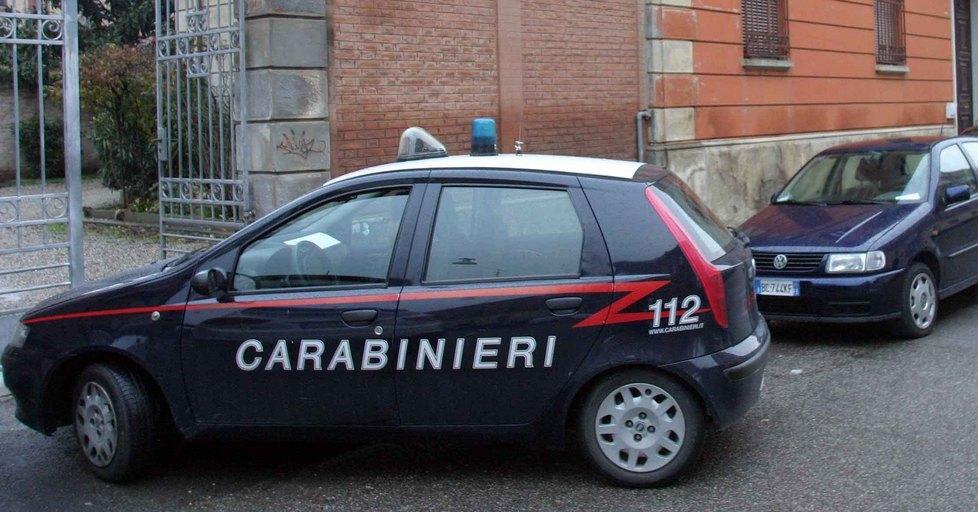 Anziana derubata e truffata per 2000 euro 