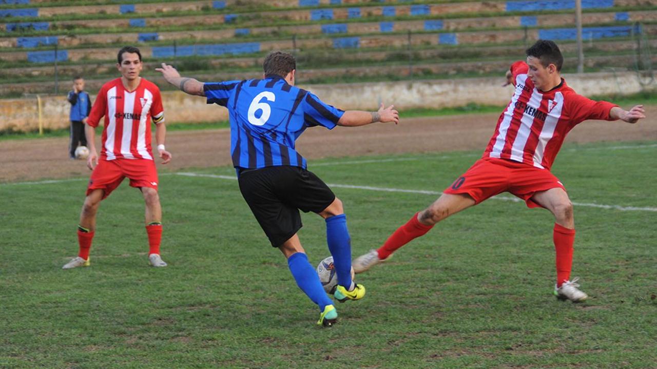 Fatticcioni, autore del primo gol, in azione (foto Paolo Barlettani)
