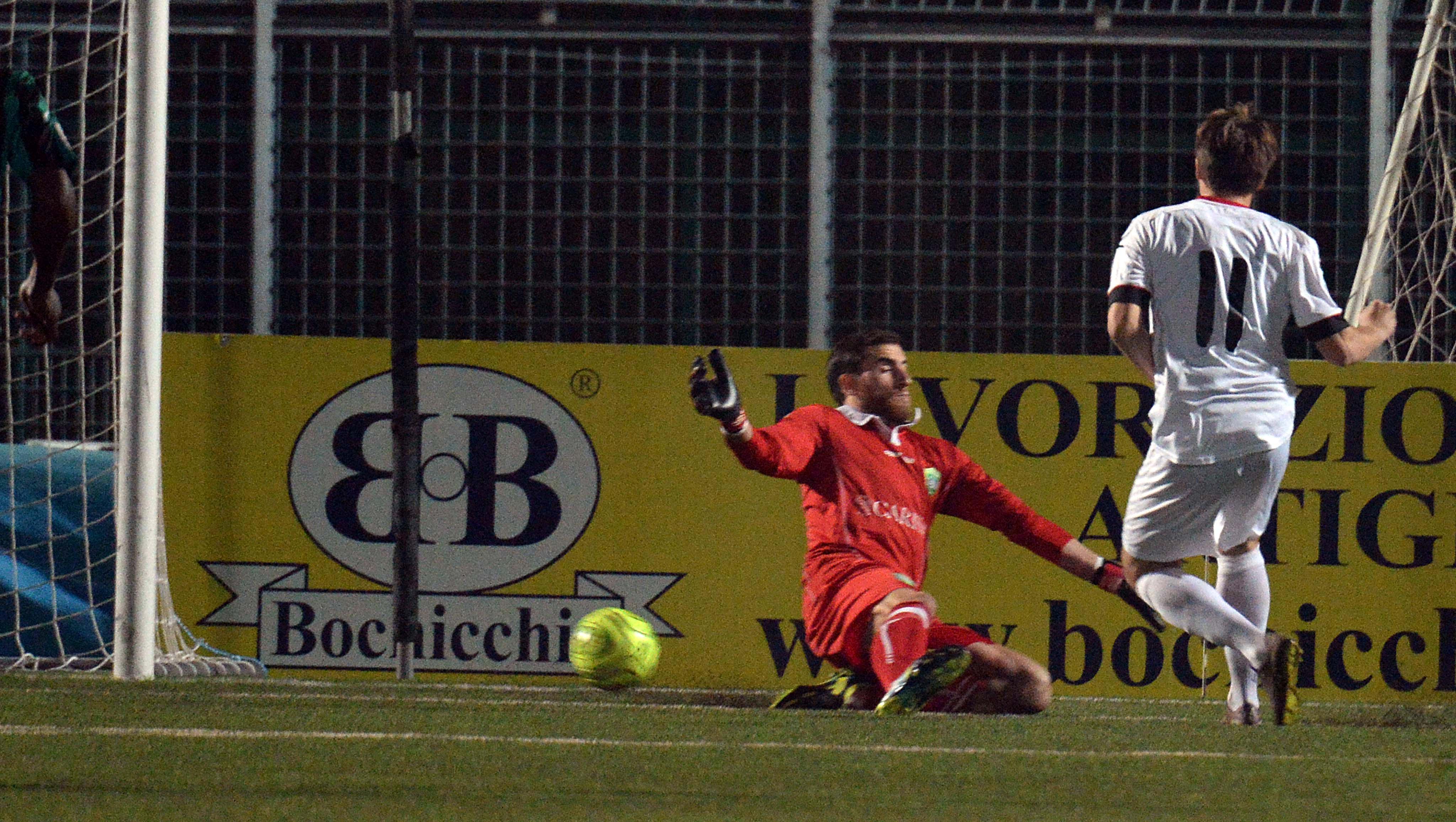 Il primo gol della Lucchese col Tuttocuoio