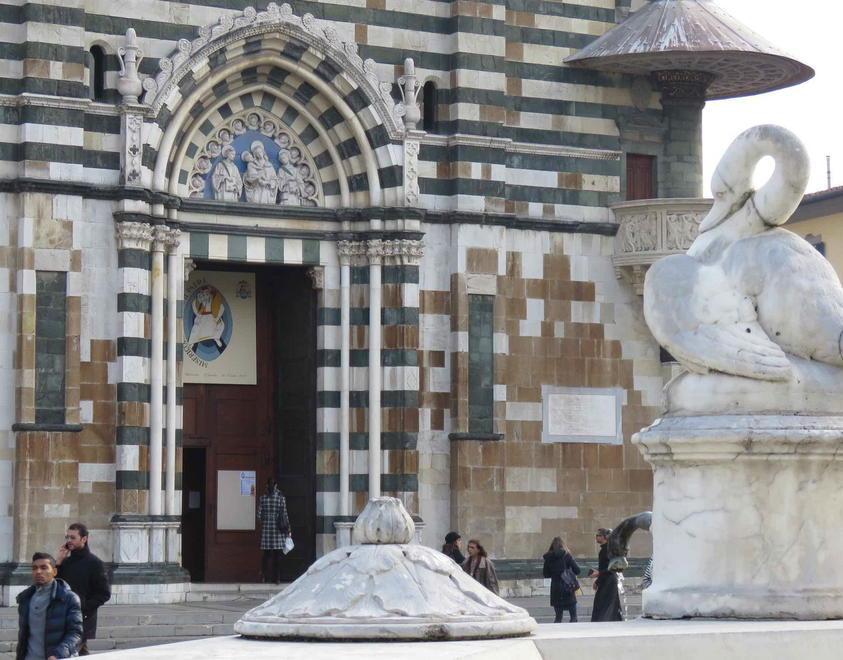 Processione e messa solenne Oggi si apre la Porta Santa 