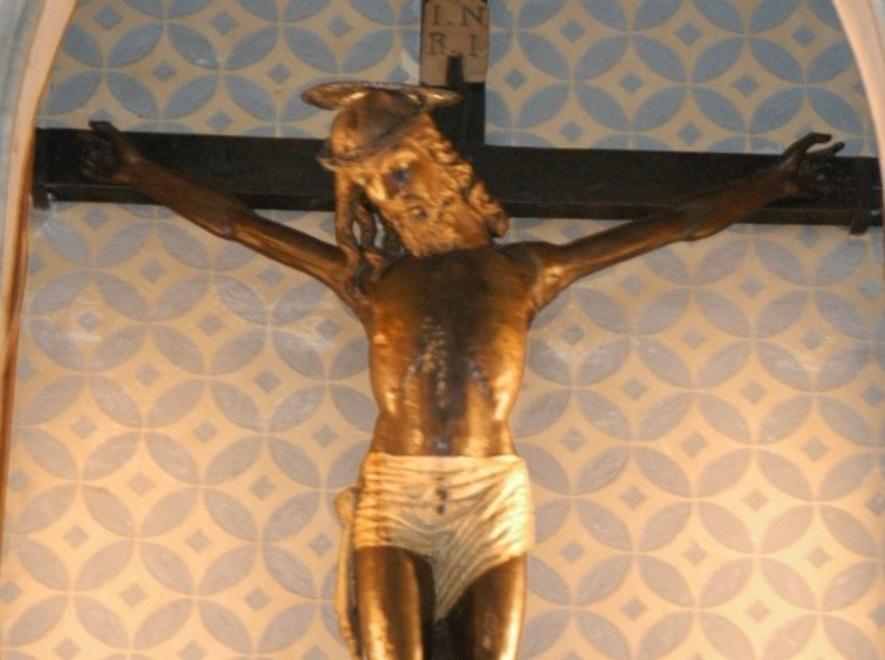 Festa a Sant’Apollinare sotto il crocifisso “scuro” 