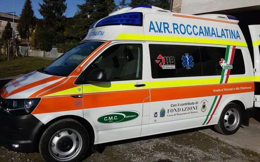 Nuova ambulanza per i volontari 