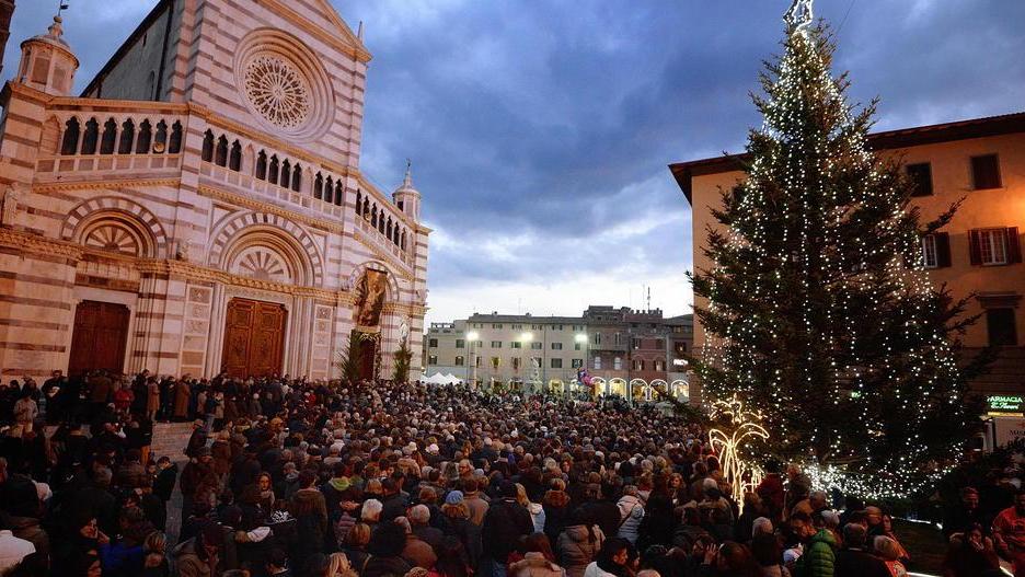 La città verso il Giubileo Si è aperta la porta Santa