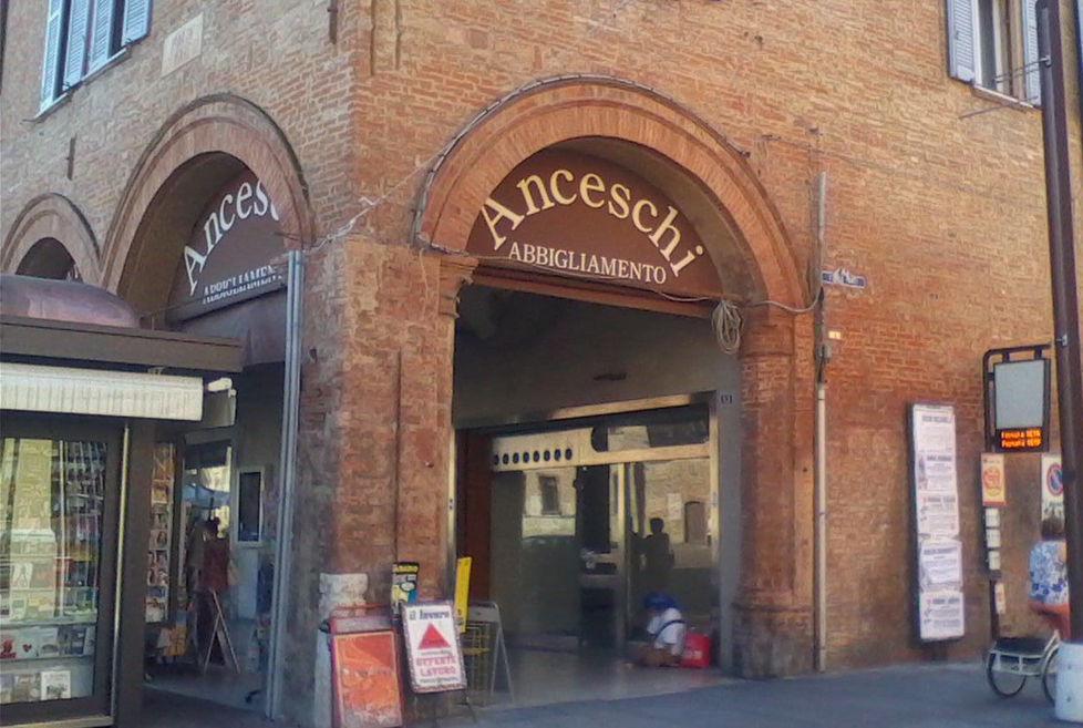 Negozio ex Anceschi Pronti per i lavori ma c’è la burocrazia