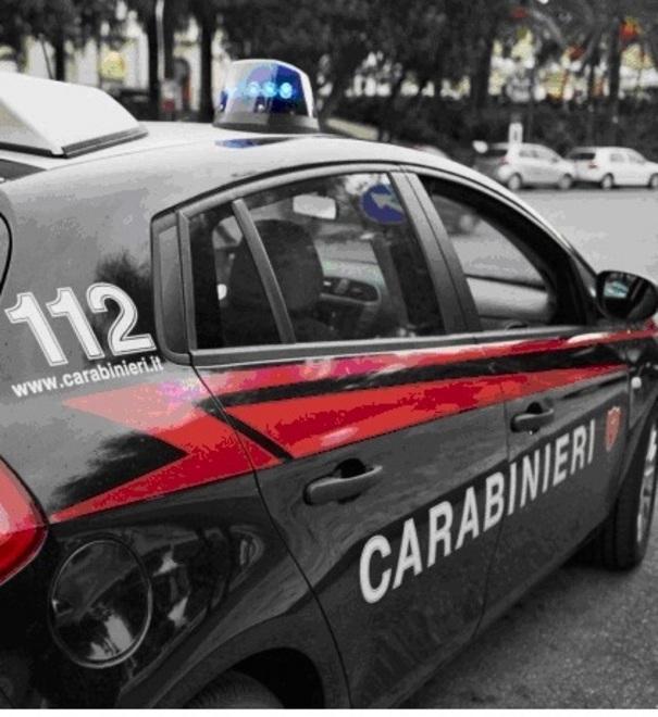 Rubati in una casa anche elettrodomestici