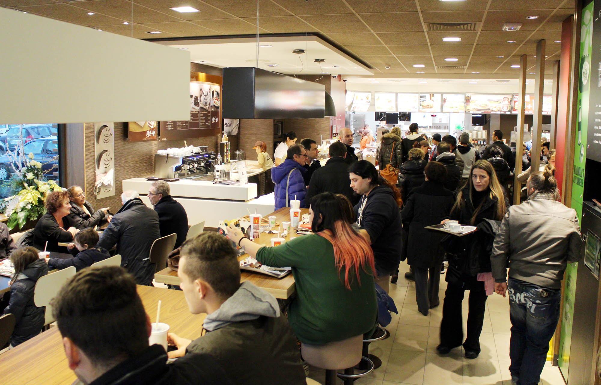 Lavoro, grande distribuzione e aziende assumono. Nuovo Mc Donald's in Toscana 