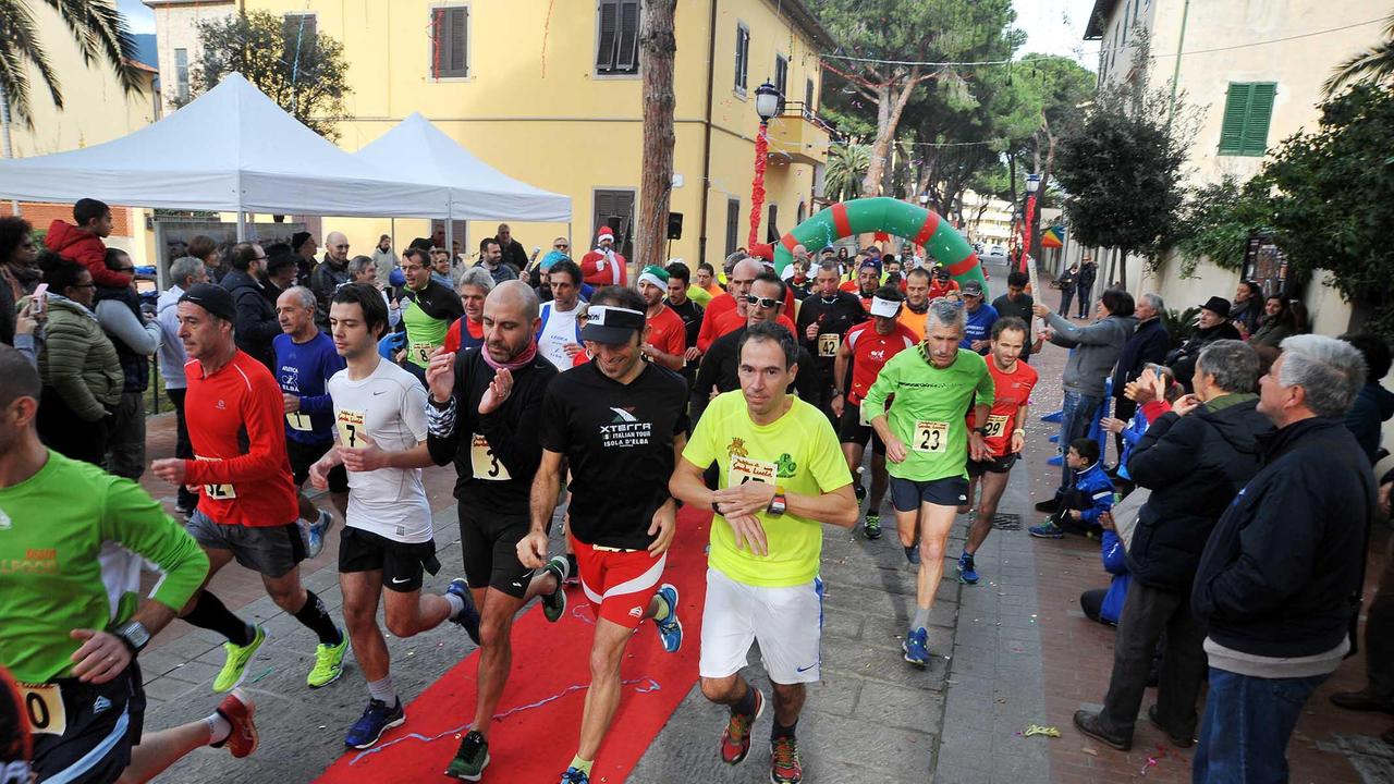 La gara podistica di Santa Lucia (foto Gio' Di Stefano)